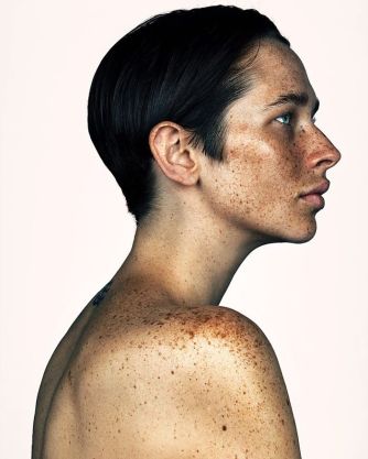 The-beauty-of-the-freckles-by-the-photographer-Brock-Elbank-5a829df6b0b01__700